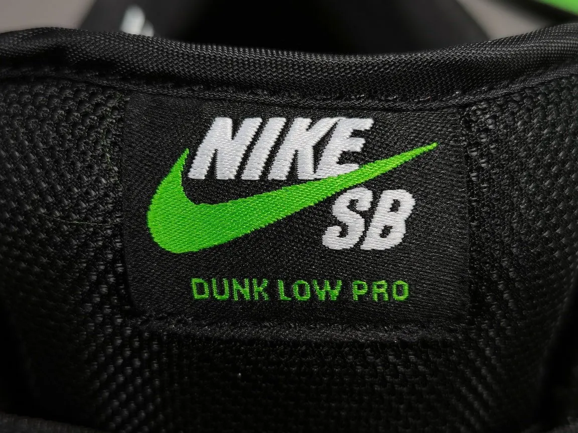 NIKE SB DUNK x STAPLE PANDA PIGEON